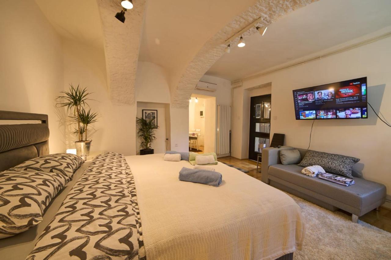 Downtown Secret Apartment Загреб Екстериор снимка