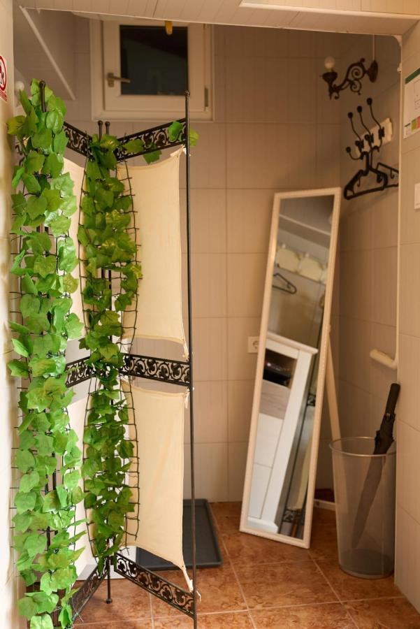 Downtown Secret Apartment Загреб Екстериор снимка